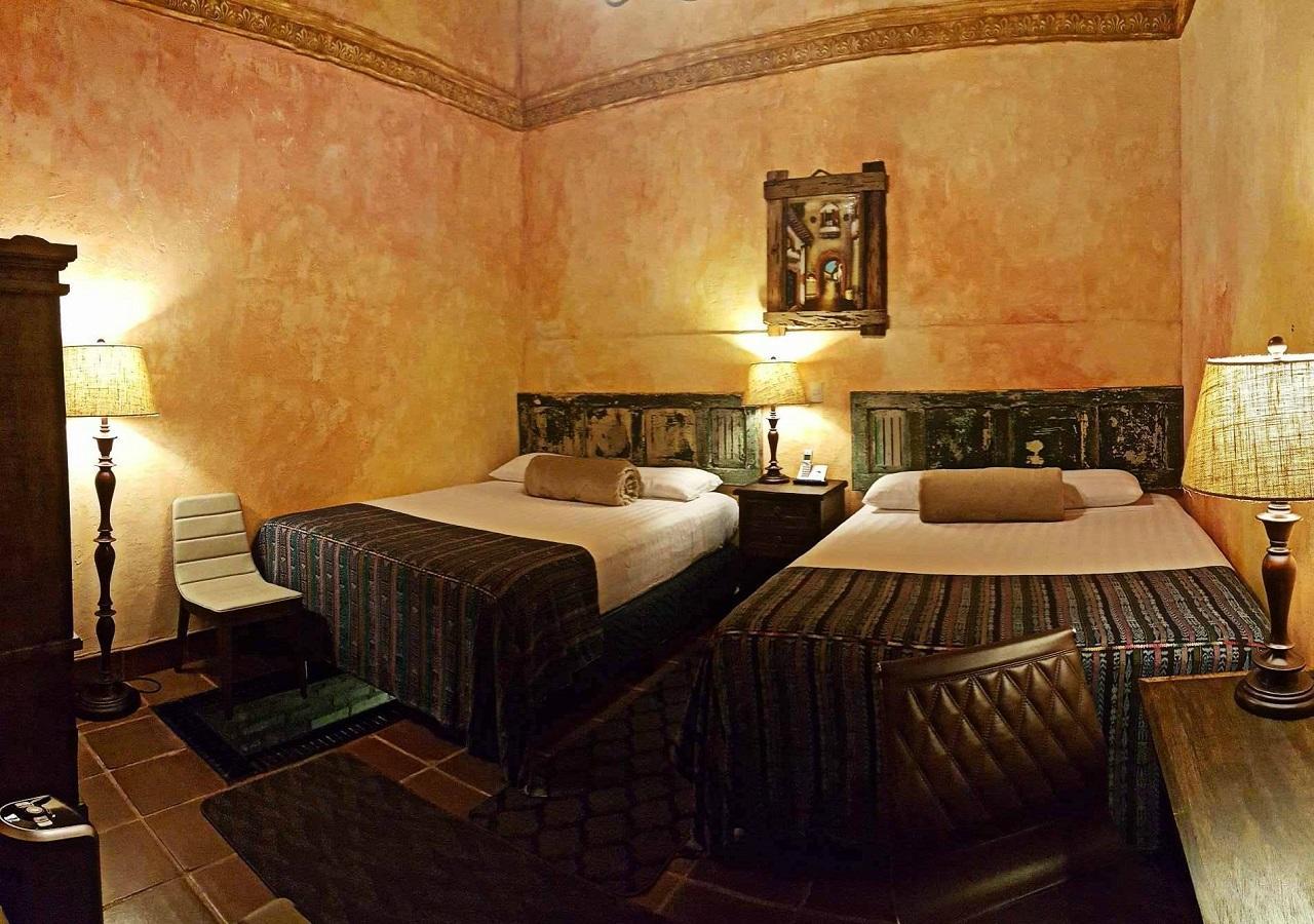Hotel Eterna Primavera Antigua Exteriör bild