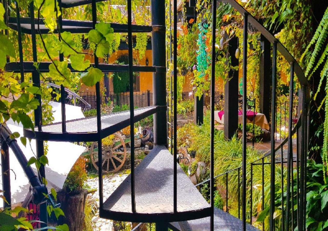 Hotel Eterna Primavera Antigua Exteriör bild